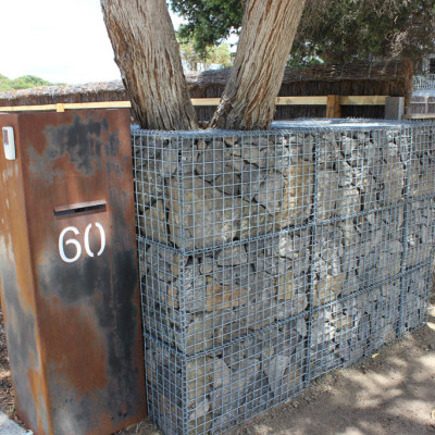 Galbion retaining wall